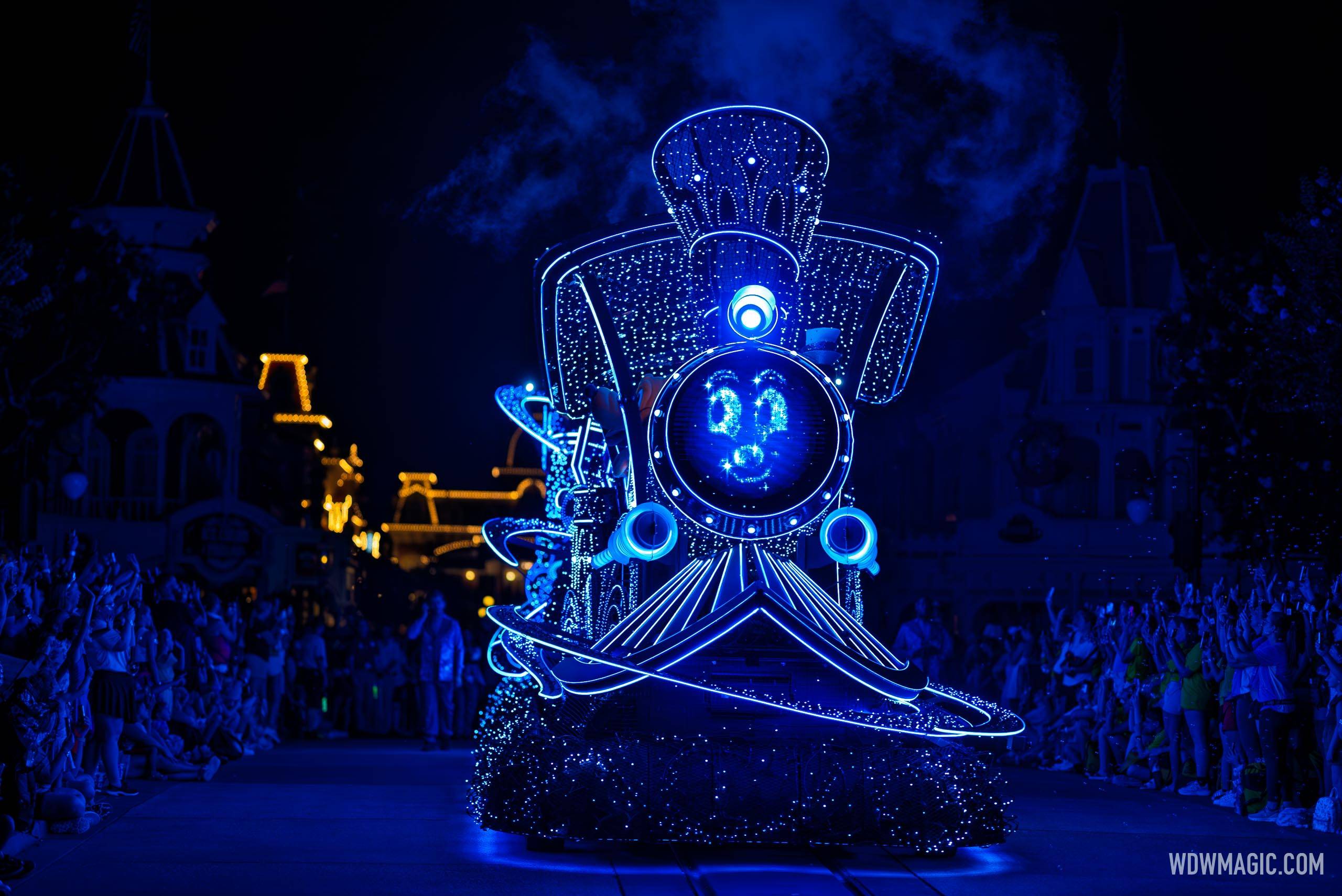 Disney-Starlight_Full_61341.jpg