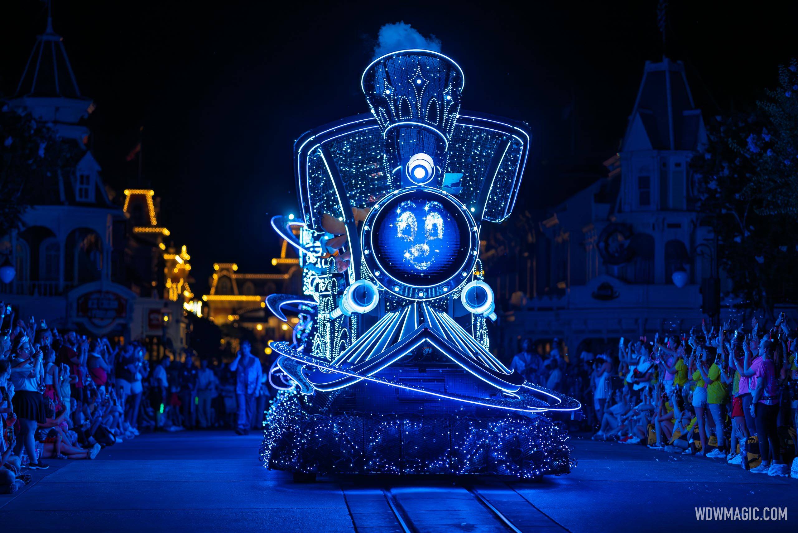 Magic Kingdom's Disney Starlight Parade in Pictures
