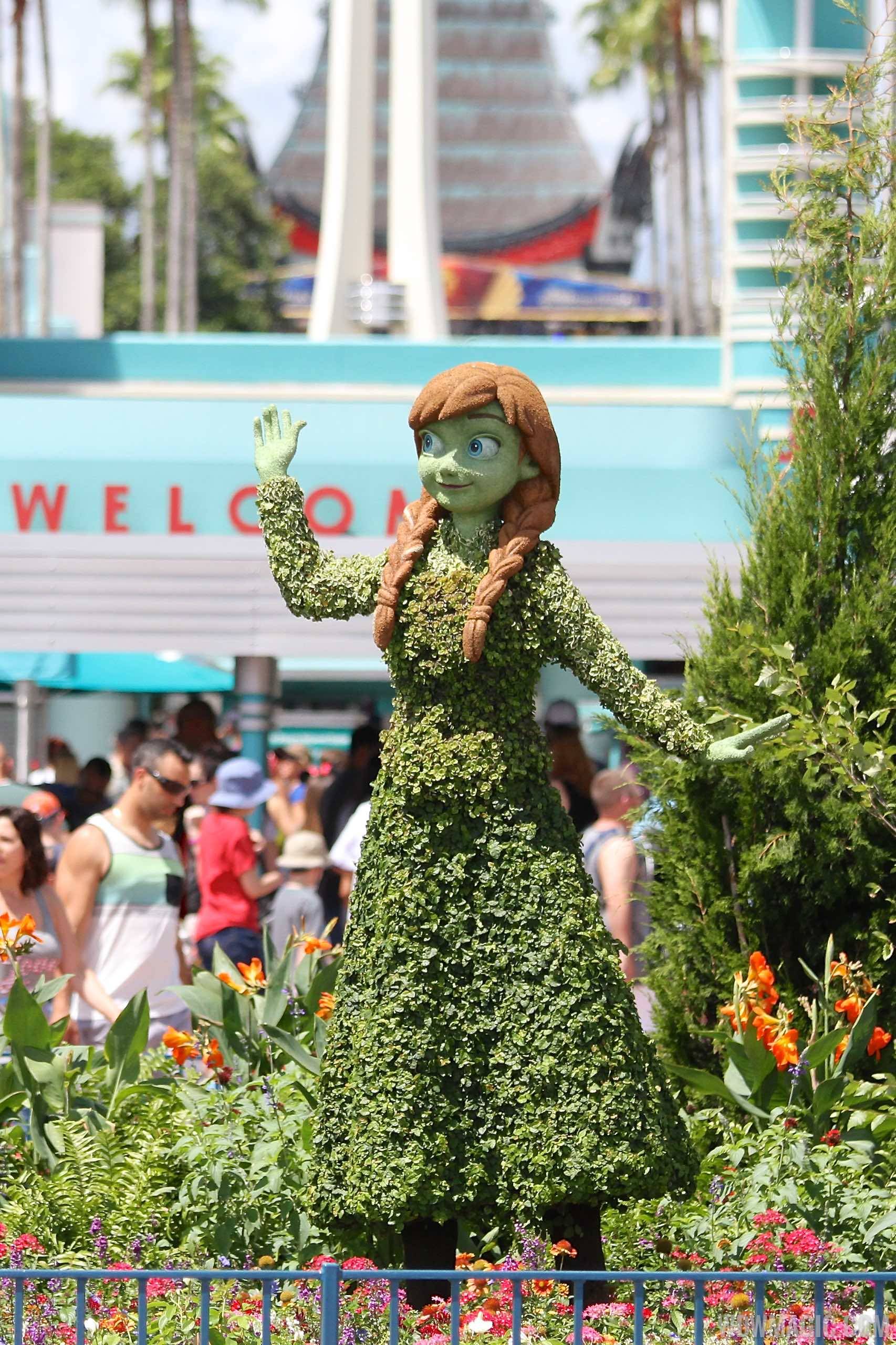 Anna Frozen Topiary at Disney's Hollywood Studios