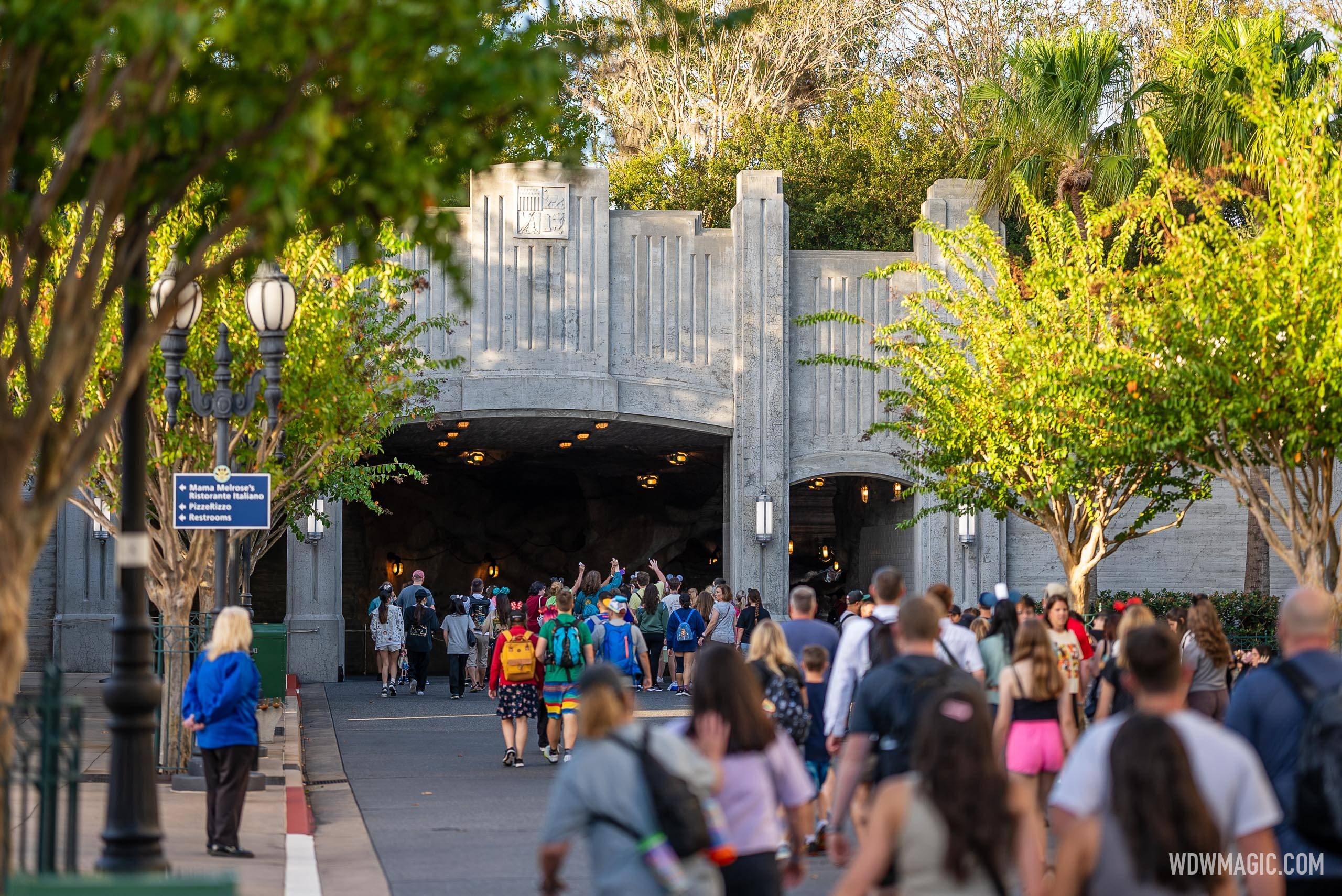 Resort guest check point for Early Entry at Galaxy's Edge