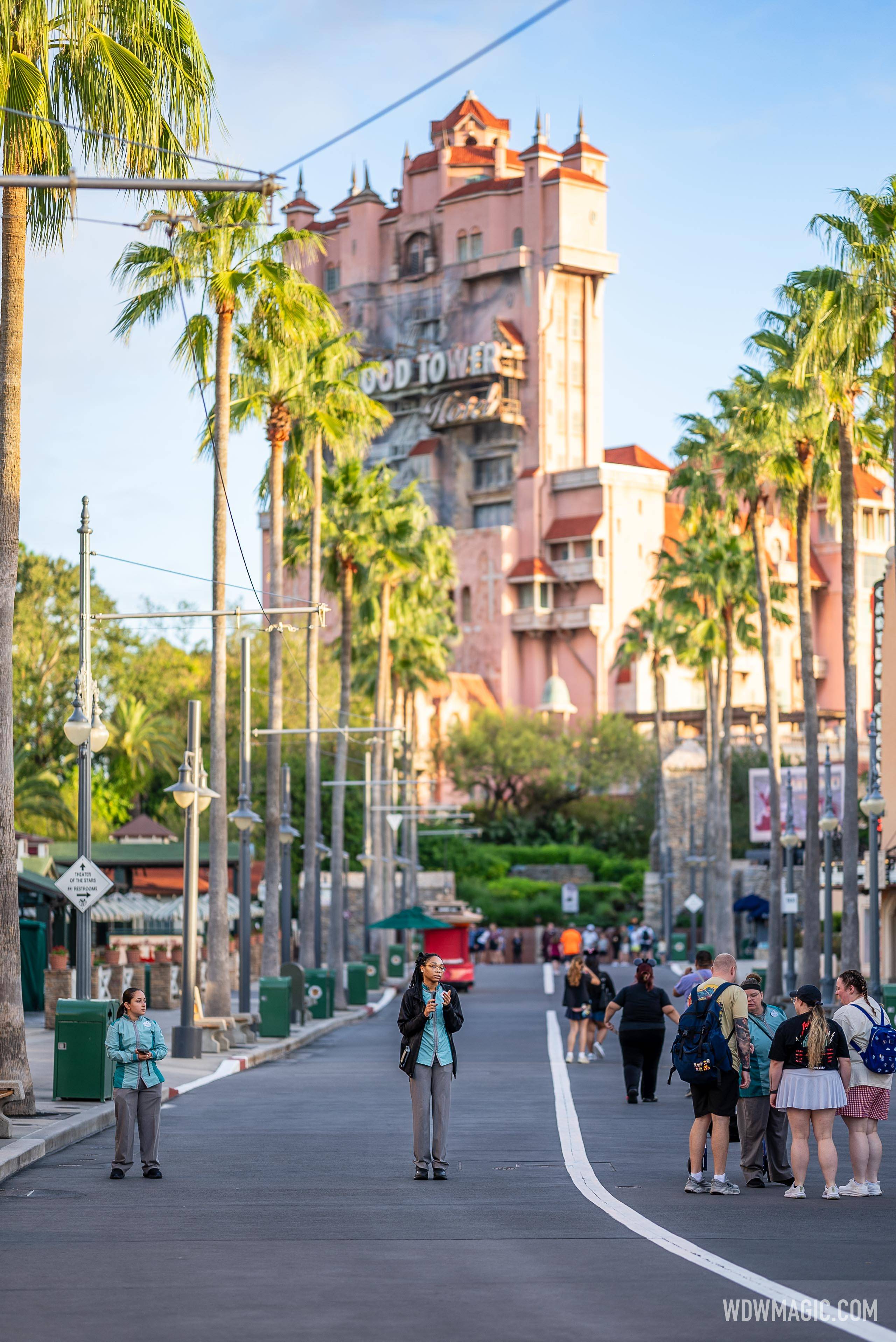 Resort guest checkpoint on Sunset Blvd. for Early Entry