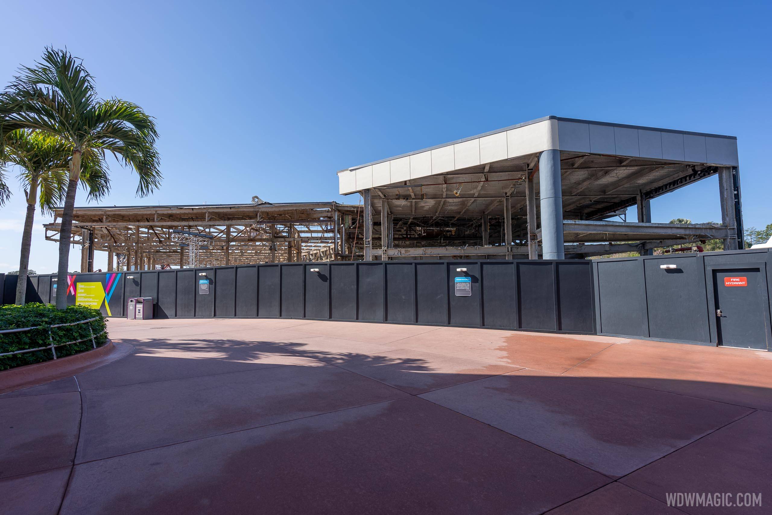 PHOTOS - Innoventions West demolition picking up pace as roof removal continues