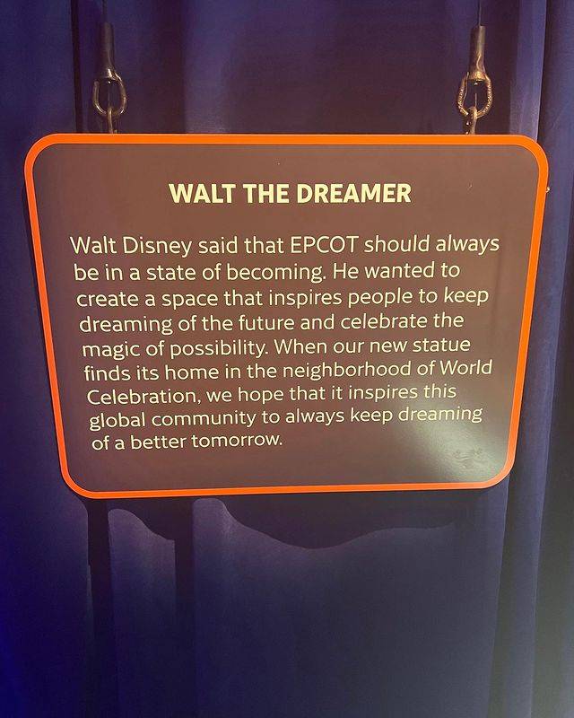 Dreamers Point Walt Disney Statue at D23 Expo