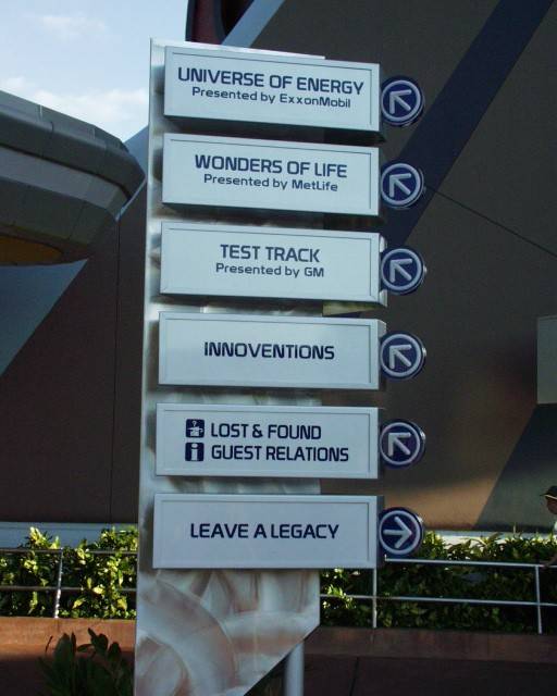 New directional signs at Epcot