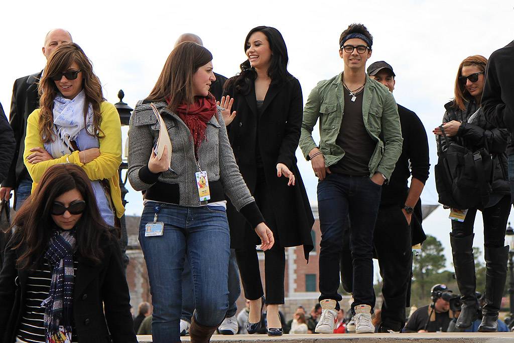 Demi Lovato and Joe Jonas at Epcot today (photos)
