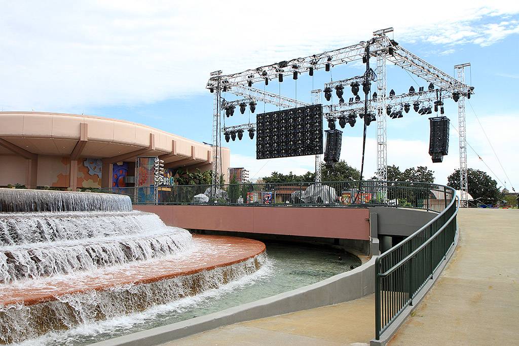Fountain stage setup for Disney's Volunteers party
