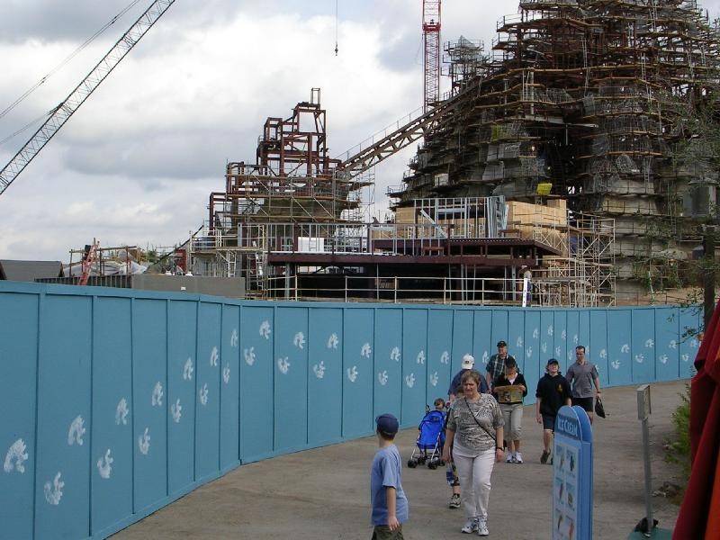 Expedition Everest construction