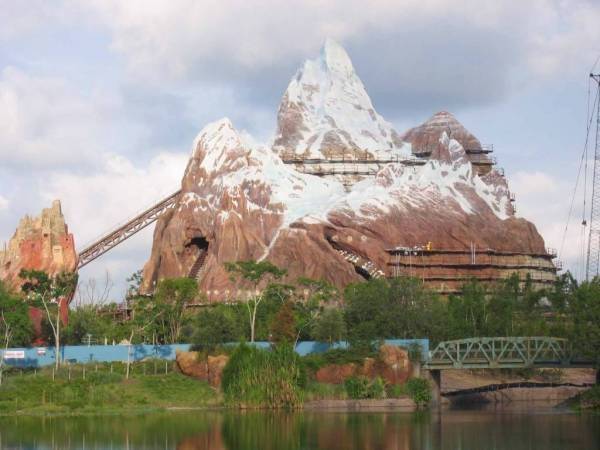 Expedition Everest construction and testing update