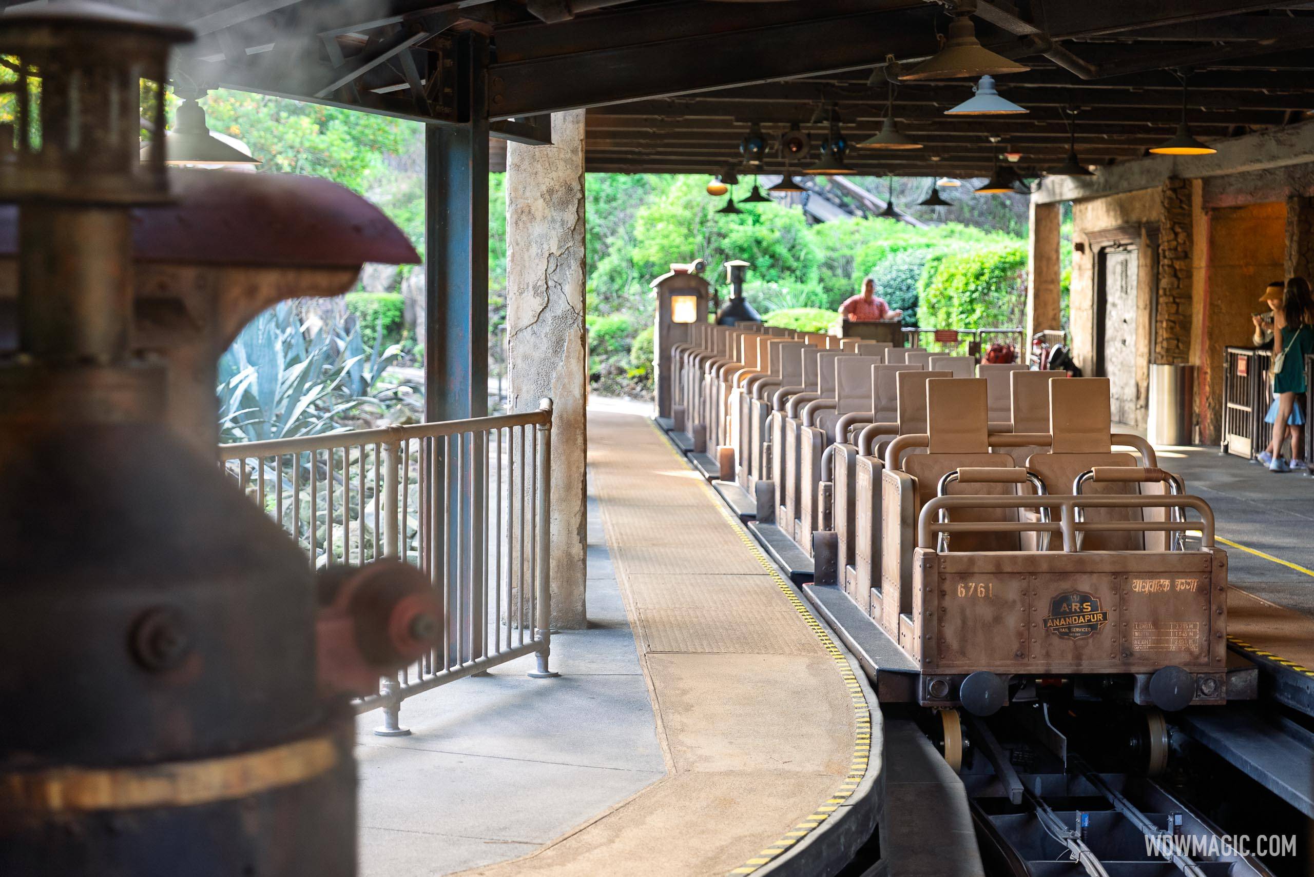 New Pre-Boarding Video Screens at Expedition Everest
