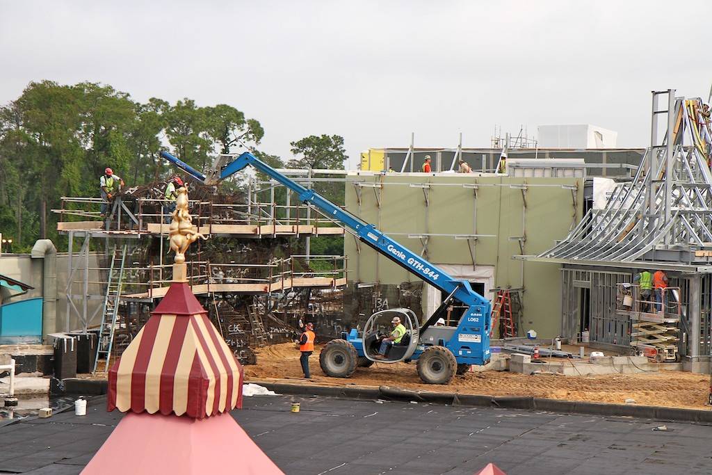 PHOTOS - Latest look at the Beauty and the Beast area construction in the new Fantasyland