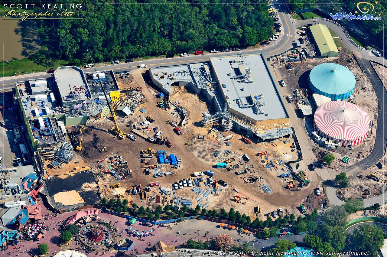 PHOTOS - Latest aerial views of the Fantasyland construction site