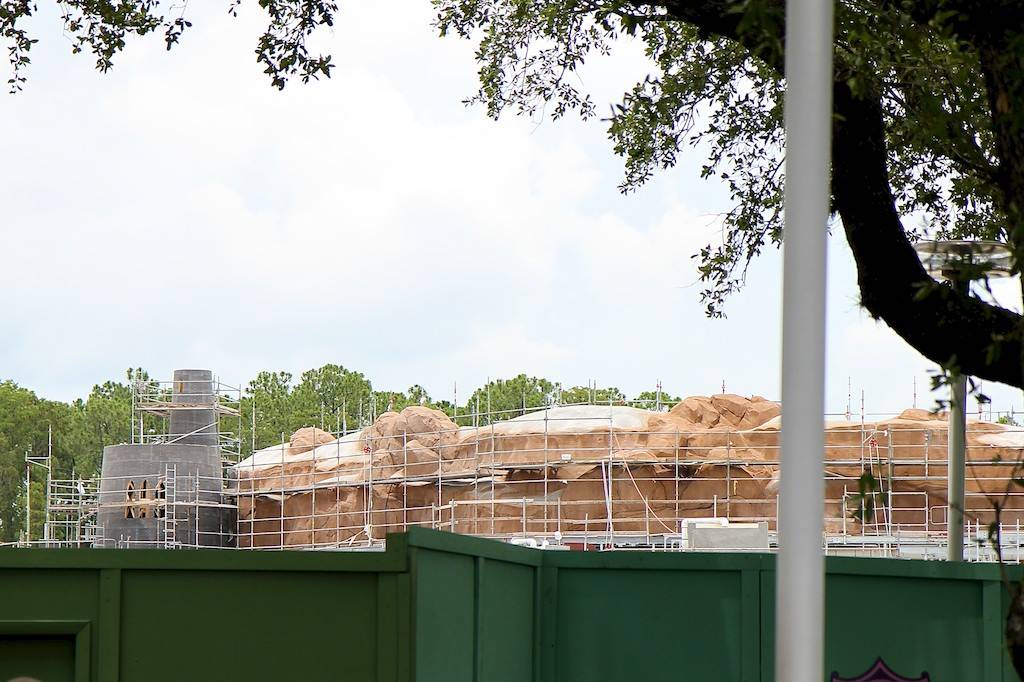 PHOTOS - Latest look at the Fantasyland construction site