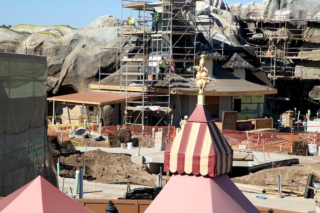 PHOTOS - Huge Fantasyland construction site update