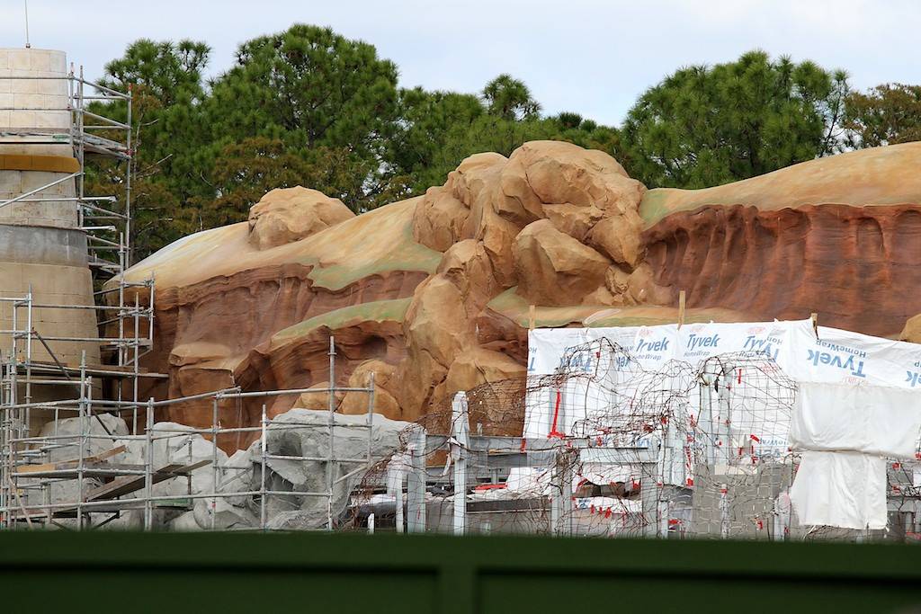 Close-up look a the rock work on the Little Mermaid building