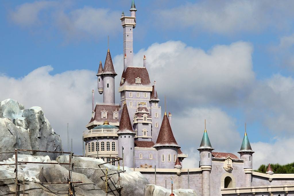 PHOTOS - Trees arrive at Fantasy Forest and a close-up look at new additions and the Seven Dwarf's Mine Train