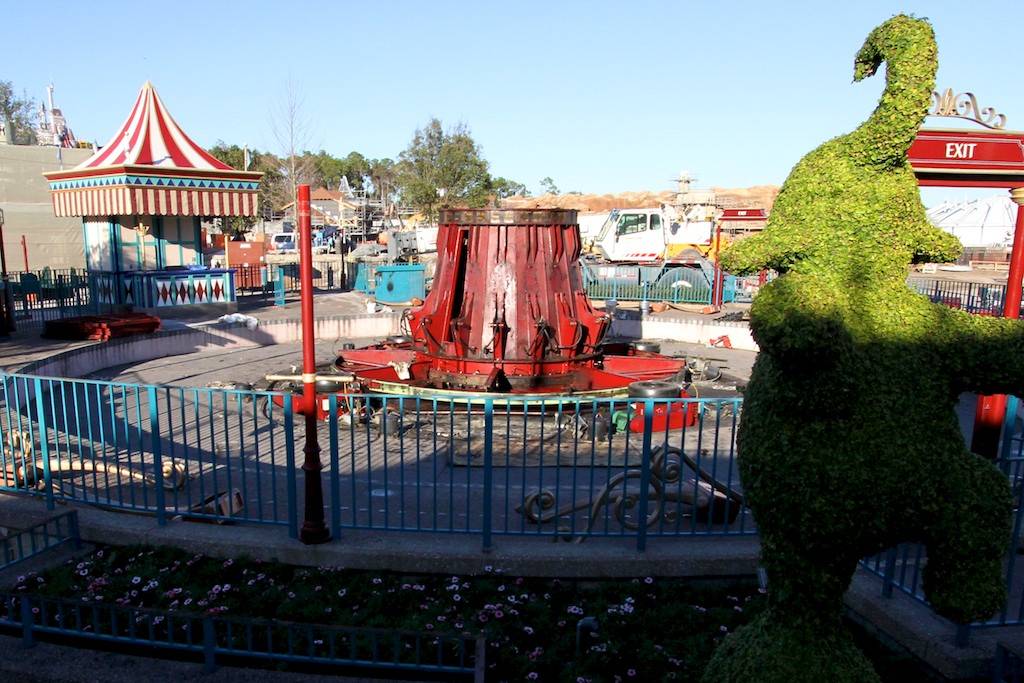 PHOTOS - Original Dumbo close to being completely removed
