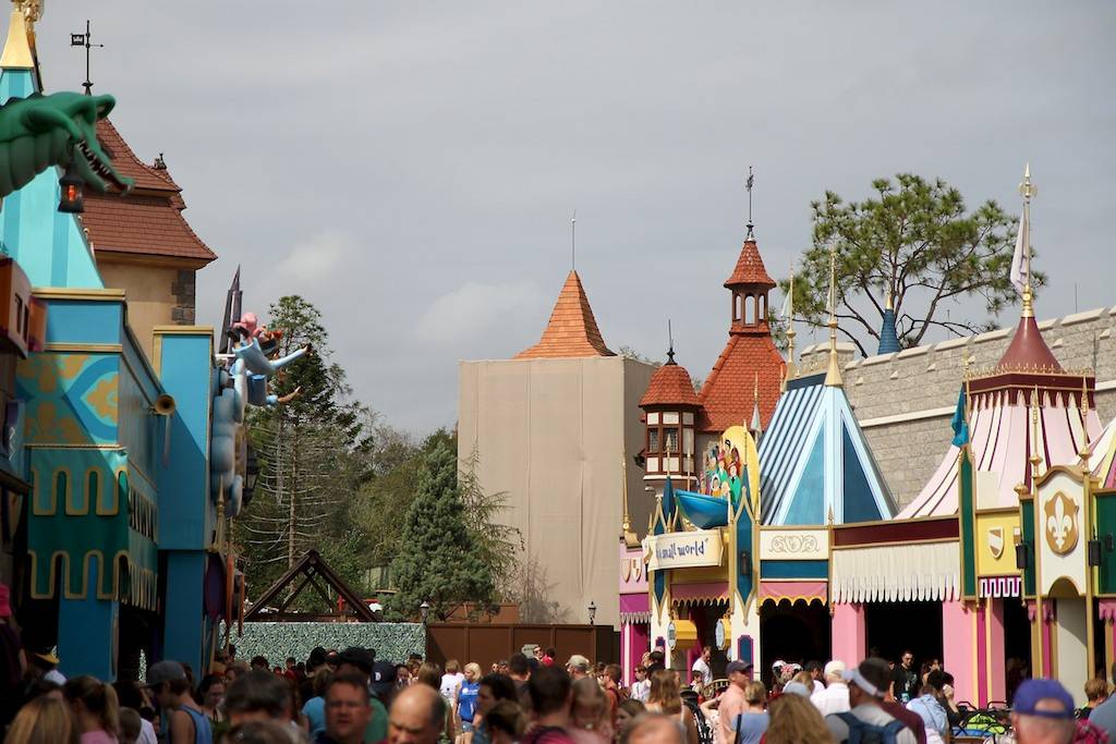 PHOTOS - Latest look at the former Skyway Station redevelopment in Fantasyland