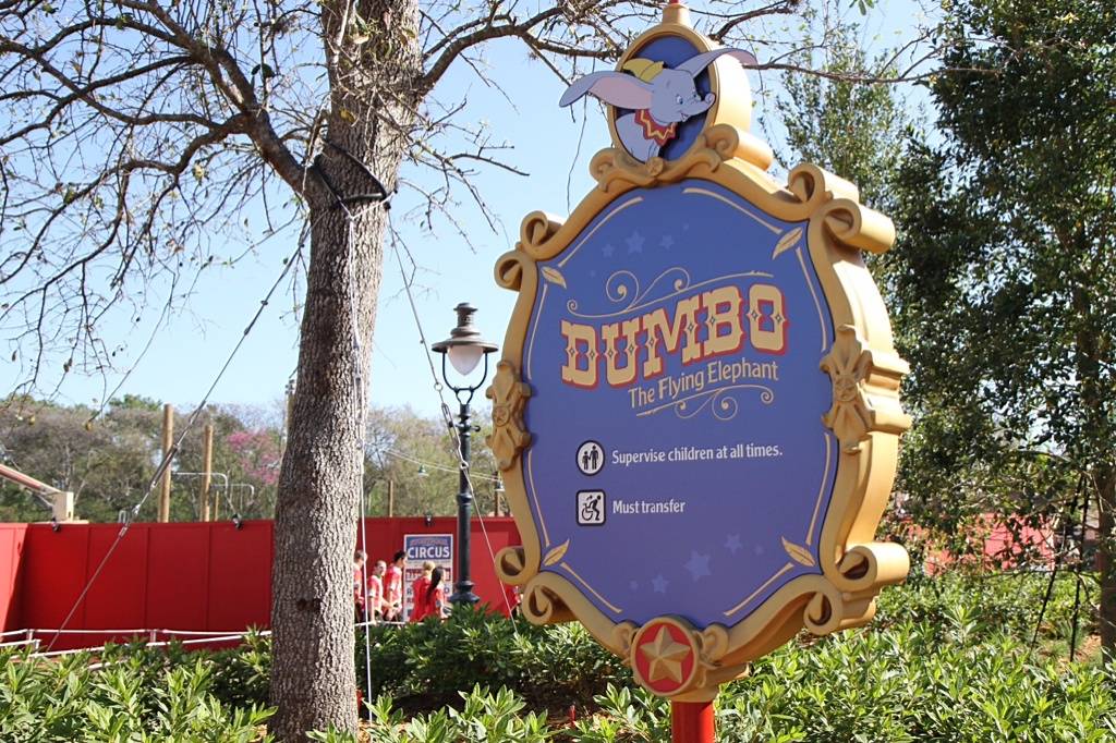 Dumbo signage