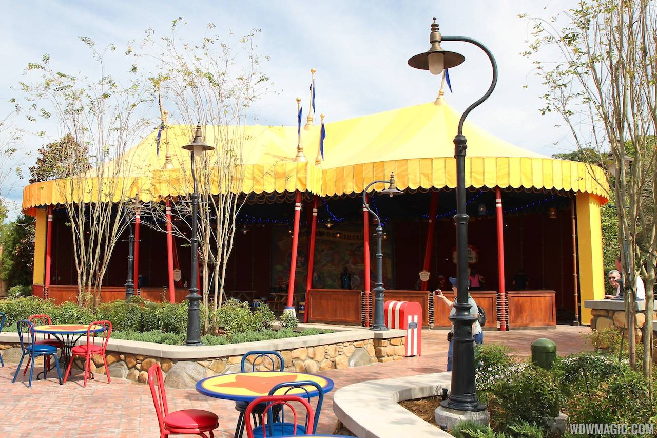 PHOTOS - A look at FASTPASS in Storybook Circus