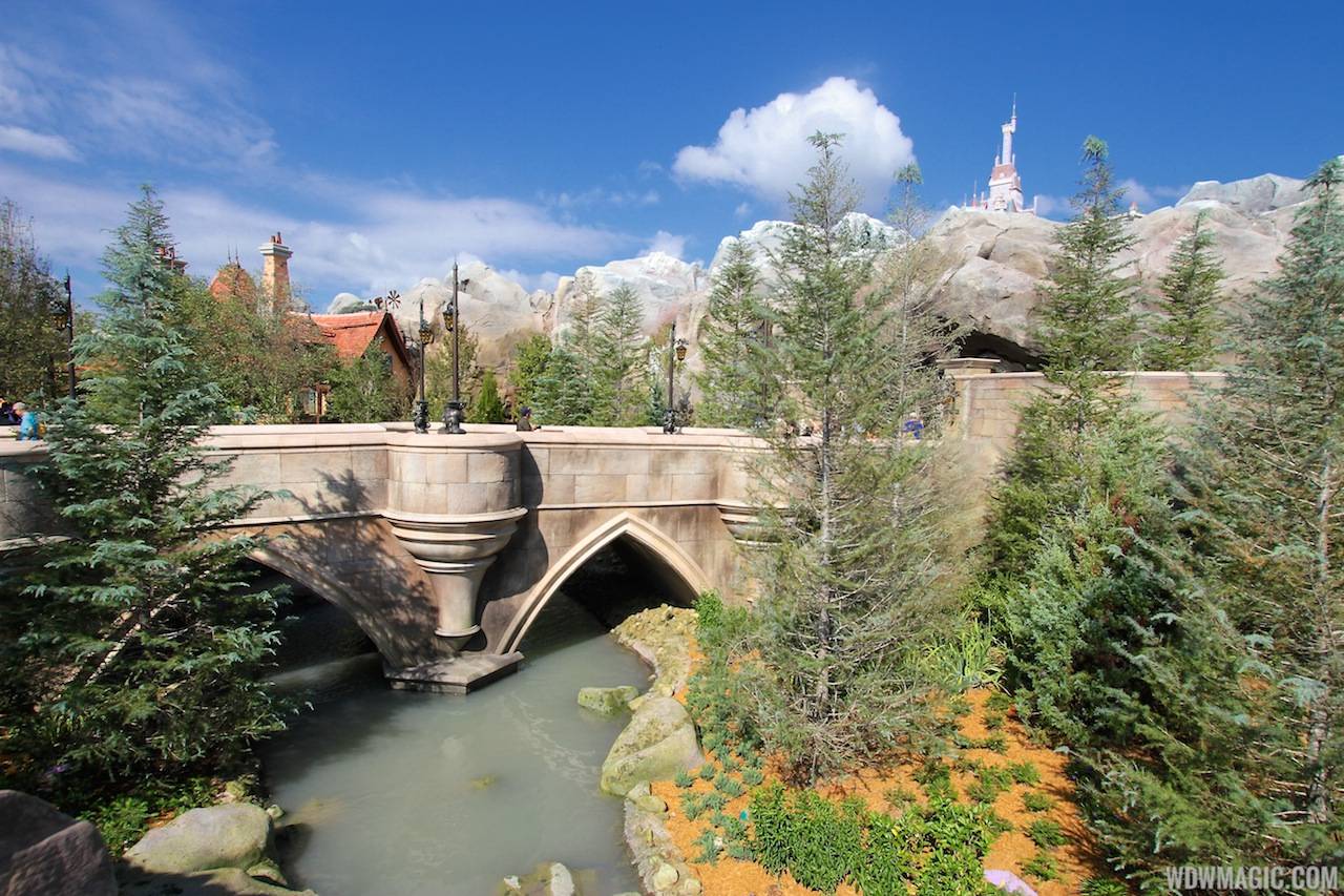 Fantasyland soft opening - Be Our Guest Restaurant