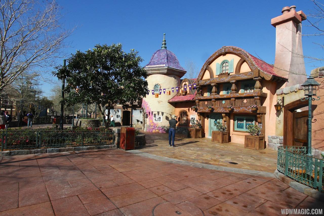 PHOTOS - Stunningly detailed new Fantasyland restroom area opens in the Magic Kingdom