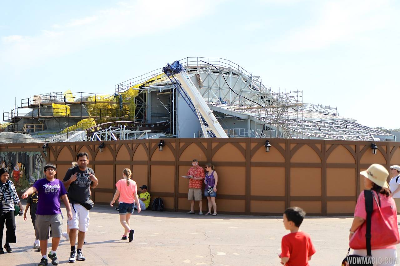 PHOTOS - Latest Seven Dwarfs Mine Train coaster construction pictures