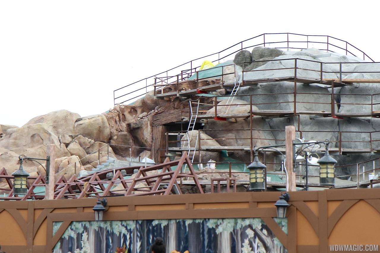PHOTOS - Seven Dwarfs Mine Train construction site update