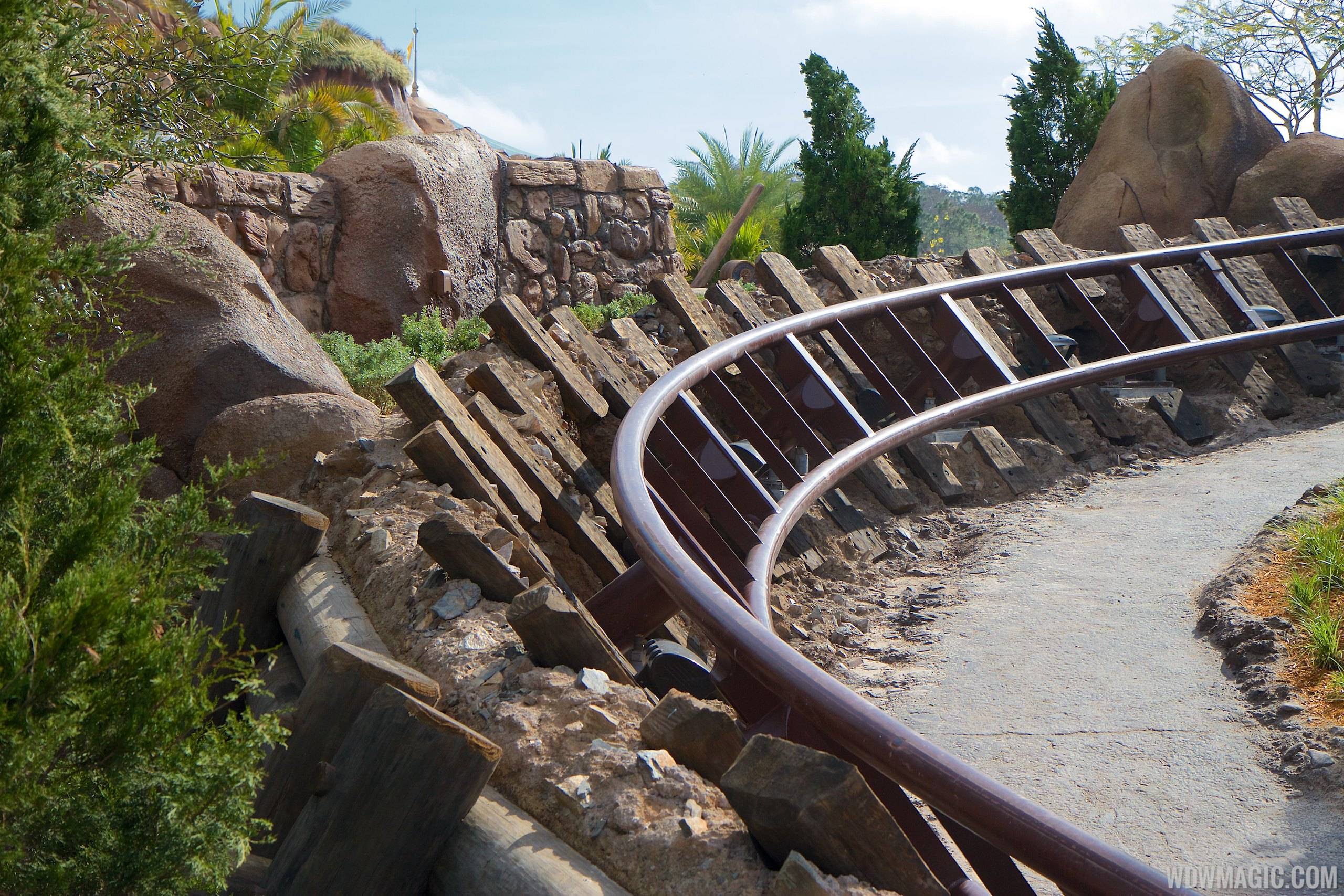 PHOTOS - More walls come down at the Seven Dwarfs Mine Train to reveal waterfalls and the main drop