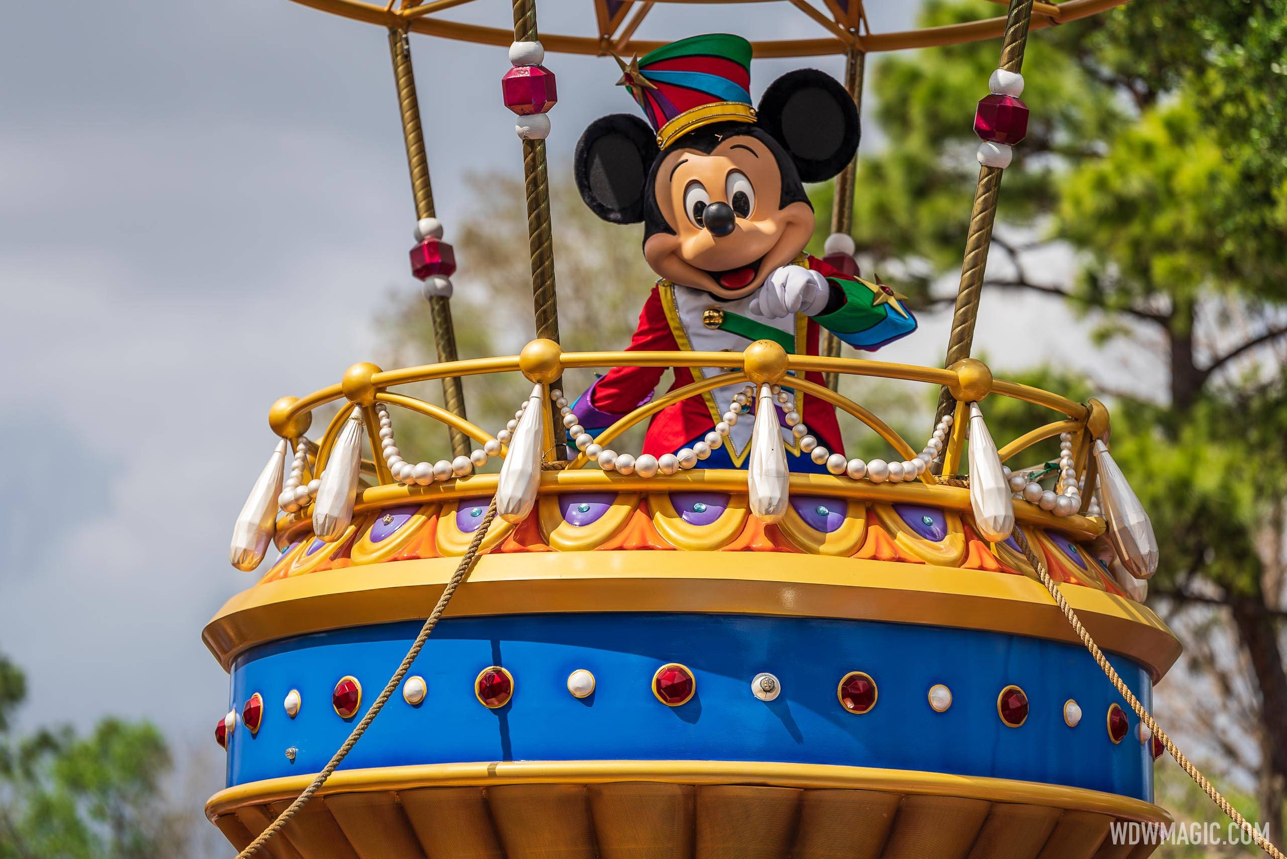 Most days in November and December will see Festival of Fantasy Parade performed at 12 pm and 3pm