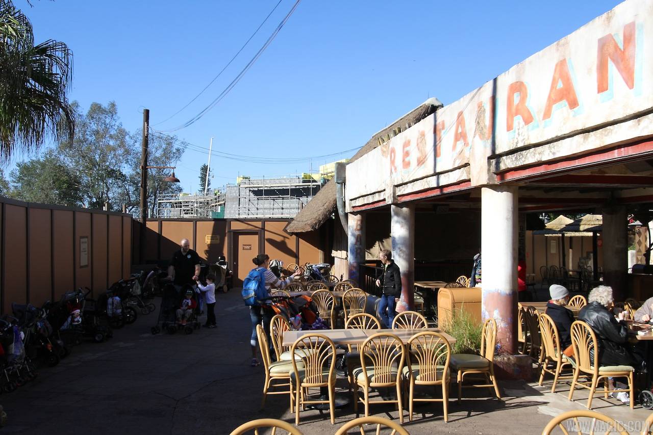 PHOTOS - Festival of the Lion King theater construction in Africa