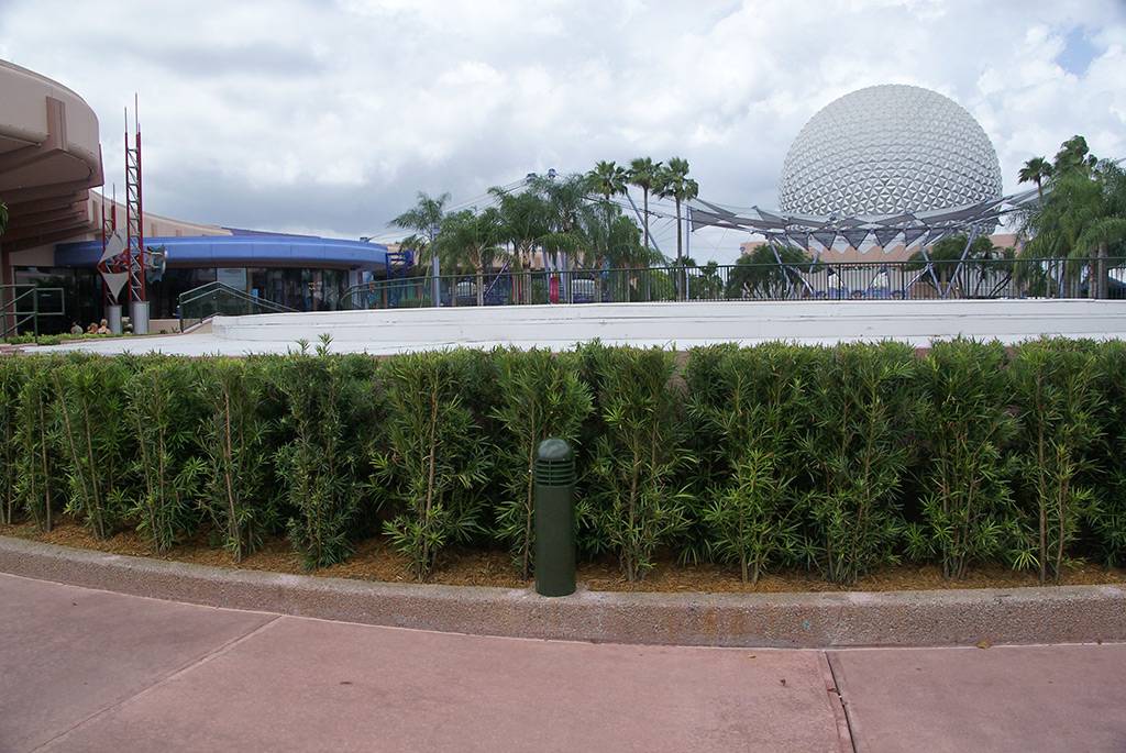 Fountain of Nations stage-side railings removed