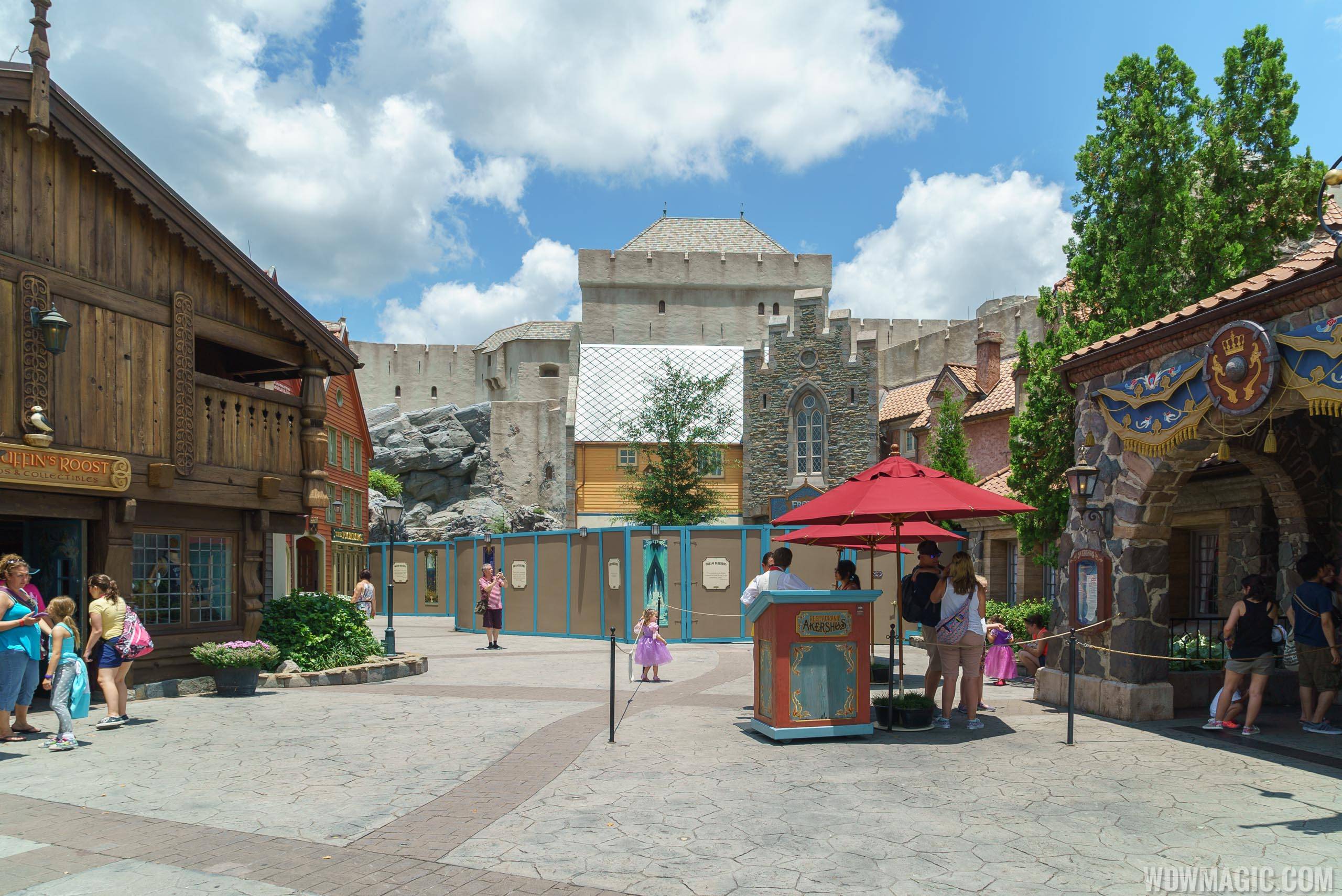 PHOTOS - Latest look at Frozen Ever After construction 
