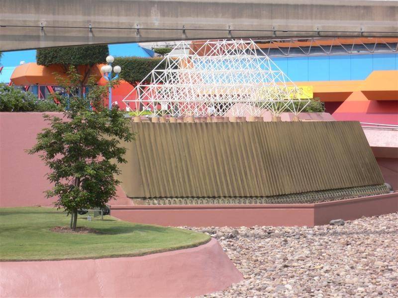 Future World West water fountain drained