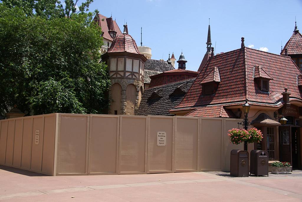 Snow White meet and greet construction