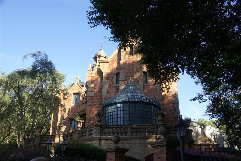 Haunted Mansion reopens