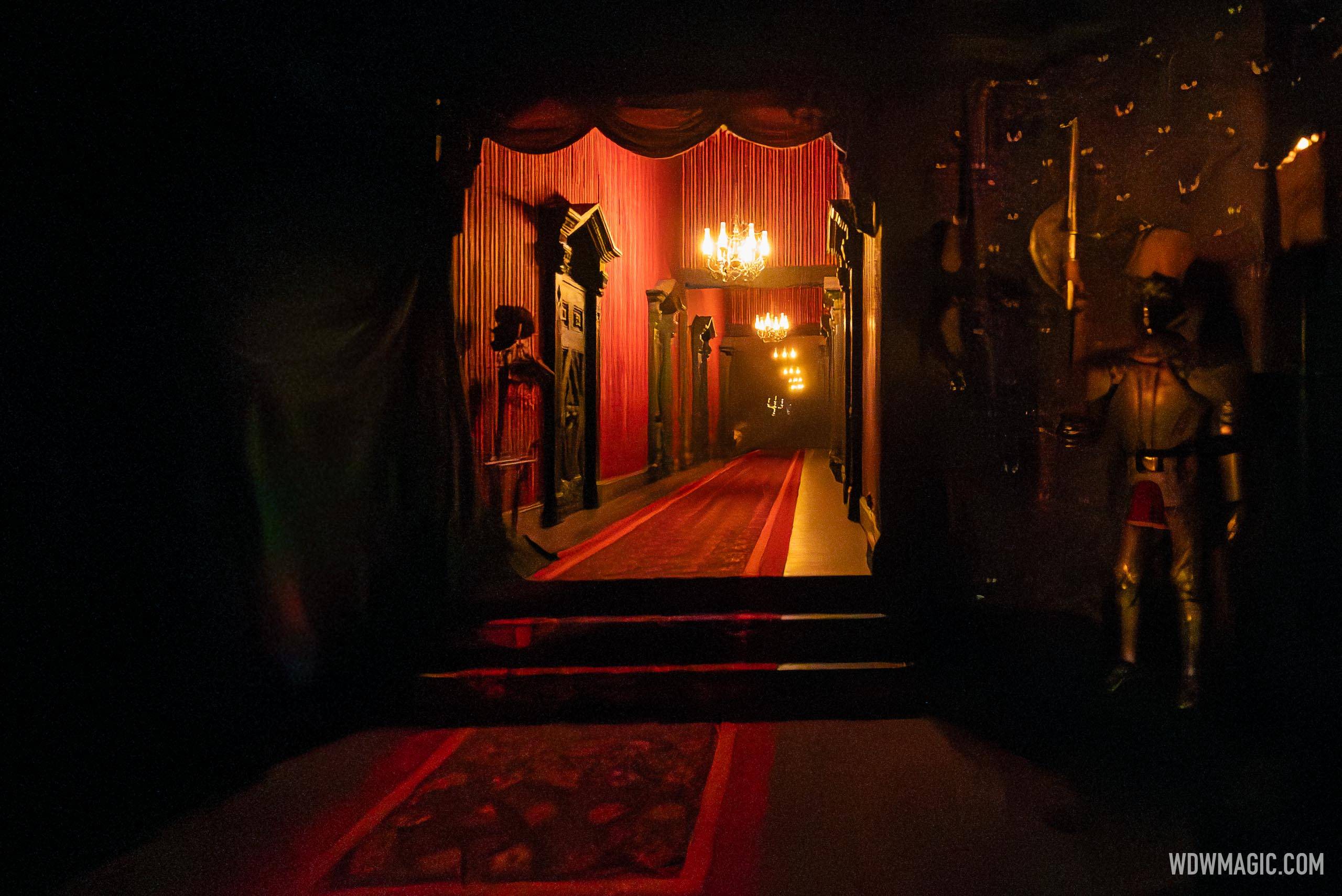 Haunted-Mansion_Full_52489.jpg