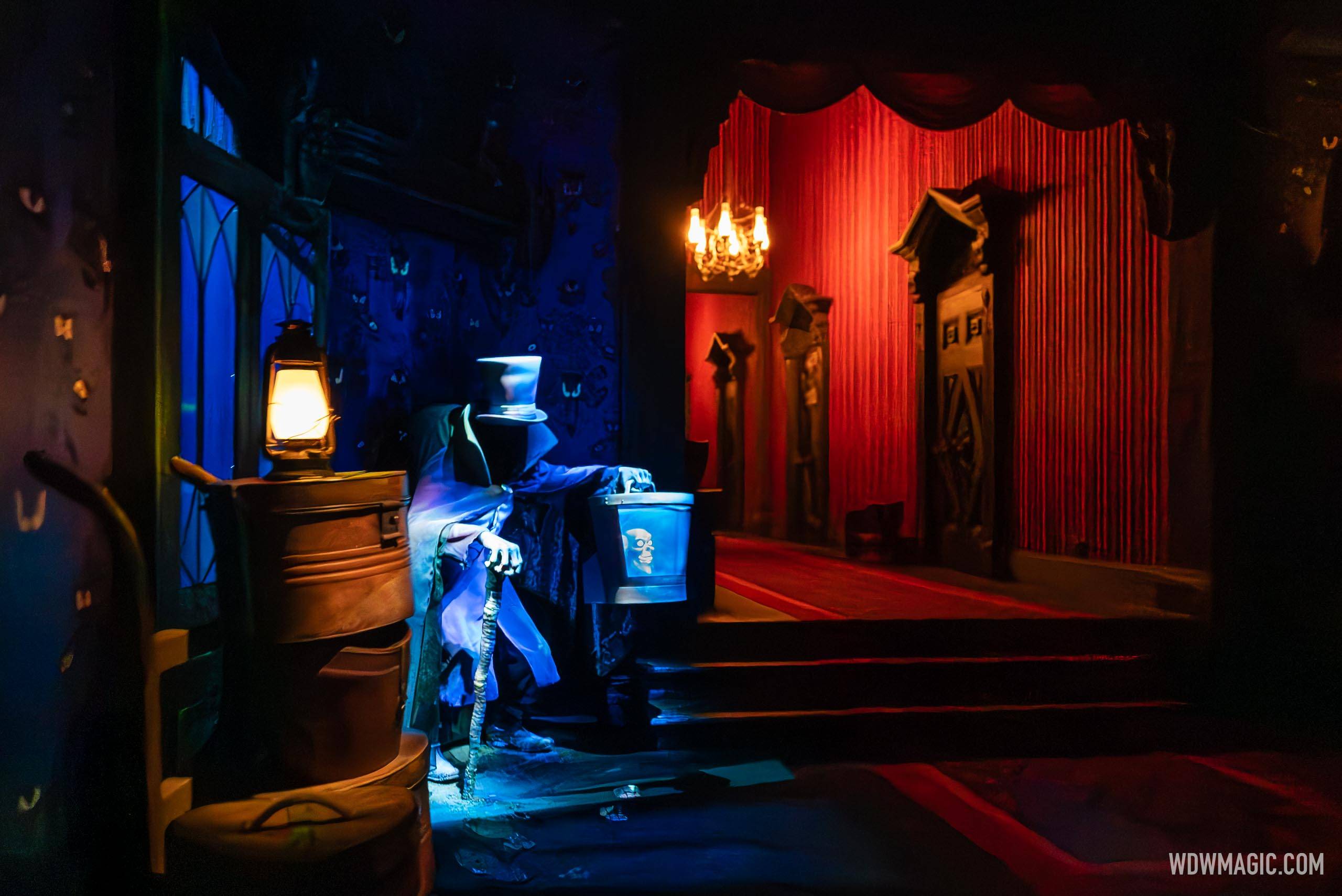 Hatbox Ghost at Magic Kingdom Haunted Mansion