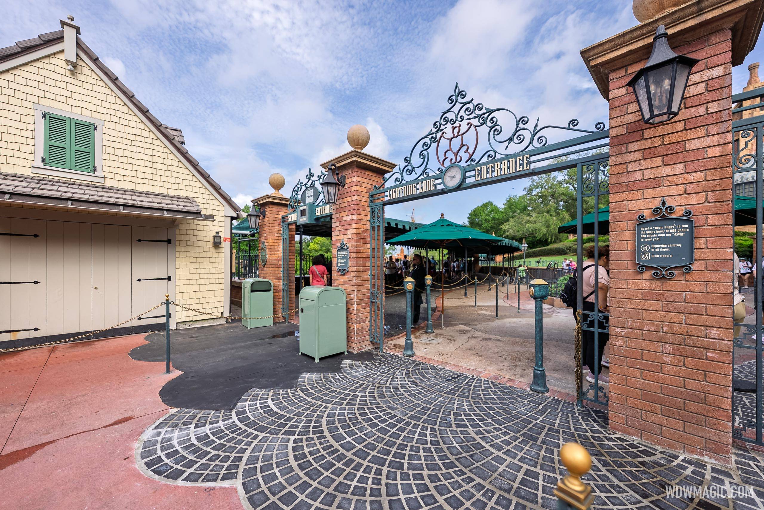 Haunted-Mansion_Full_60820.jpg