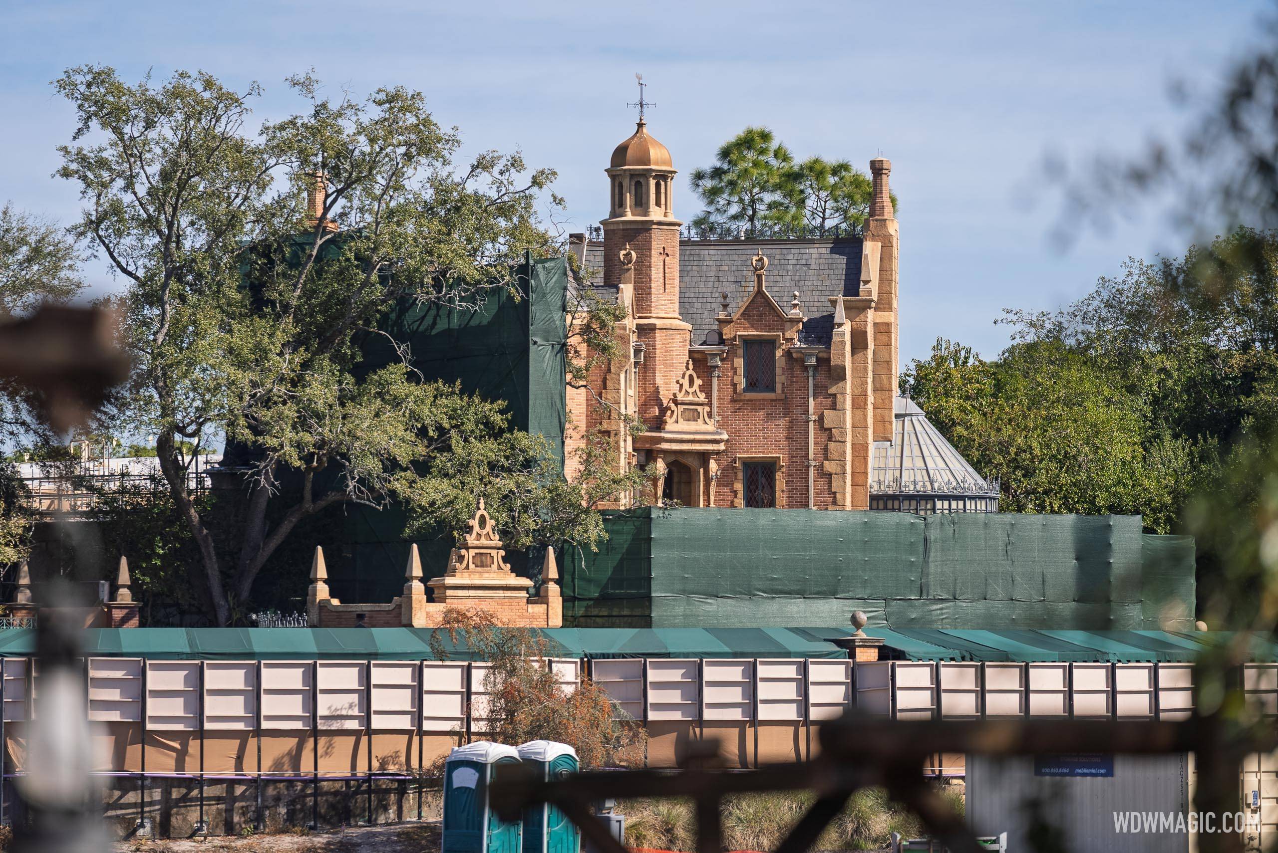More Scrim Added to Haunted Mansion as Exterior Restoration Work Progresses at Magic Kingdom