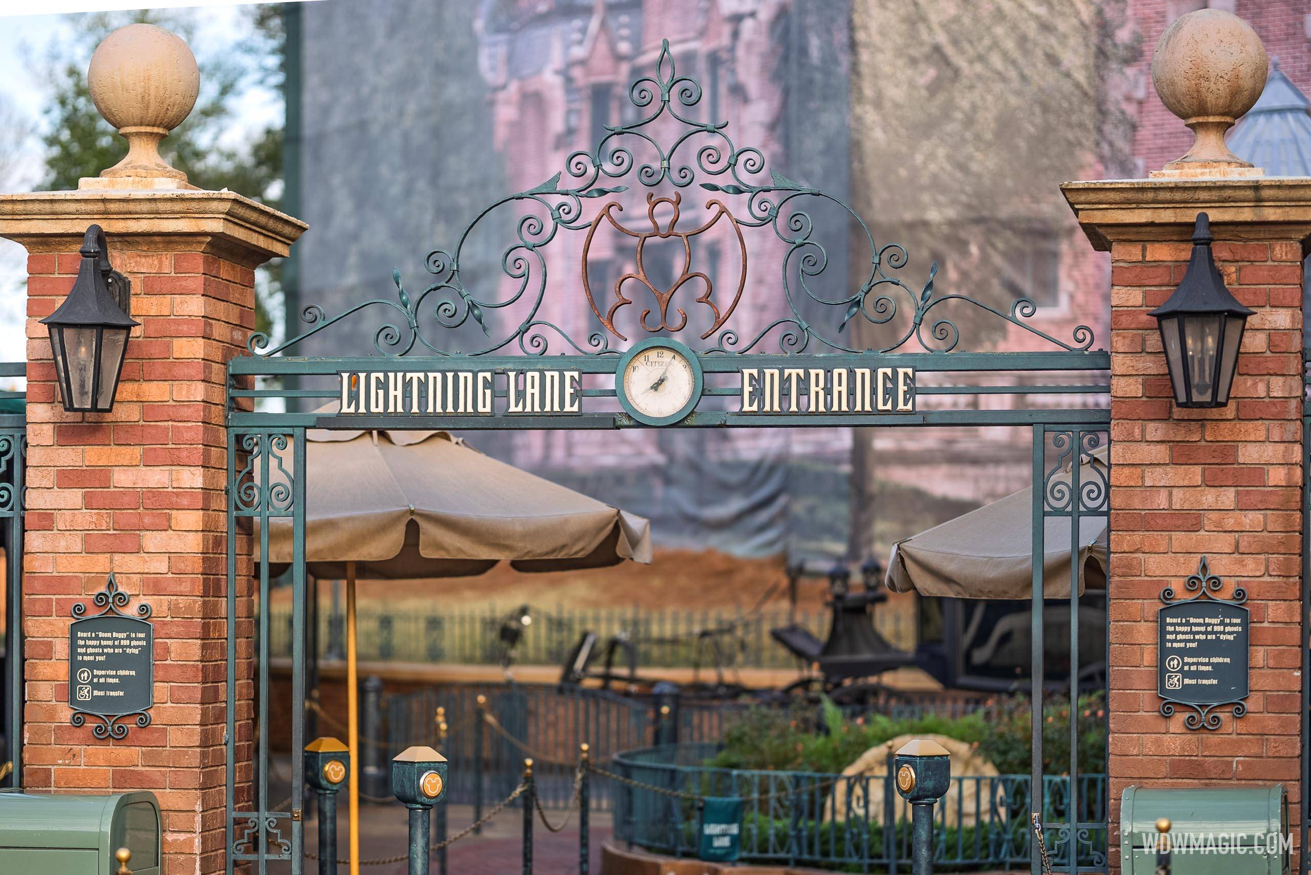 Haunted Mansion Photo Wrap Complete With Caretaker Detail