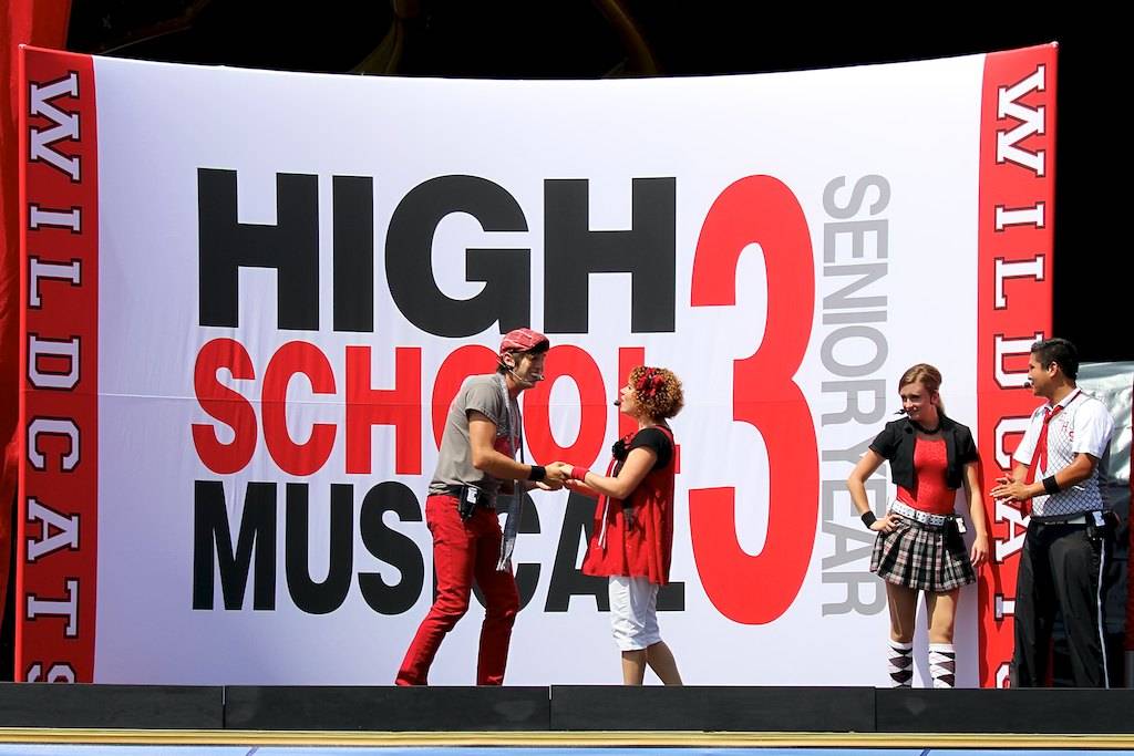 High School Musical 3 on Summer Nightastic stage