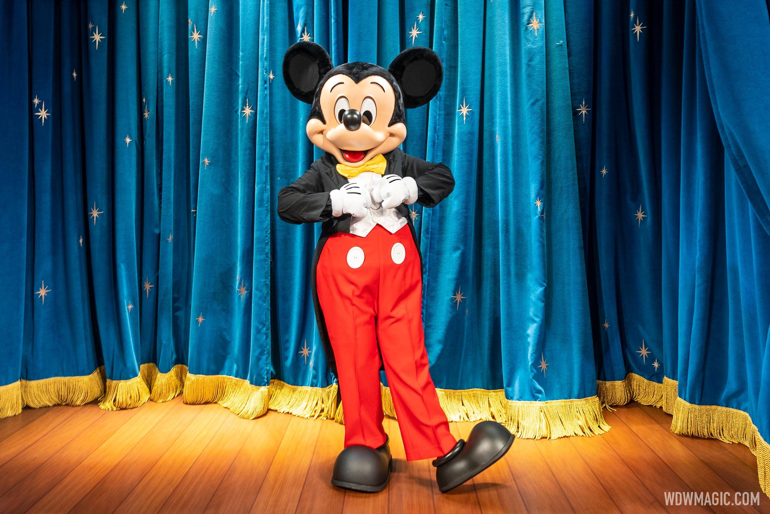 Distanced Mickey Mouse meet and greet at Imagination pavilion - February 2022