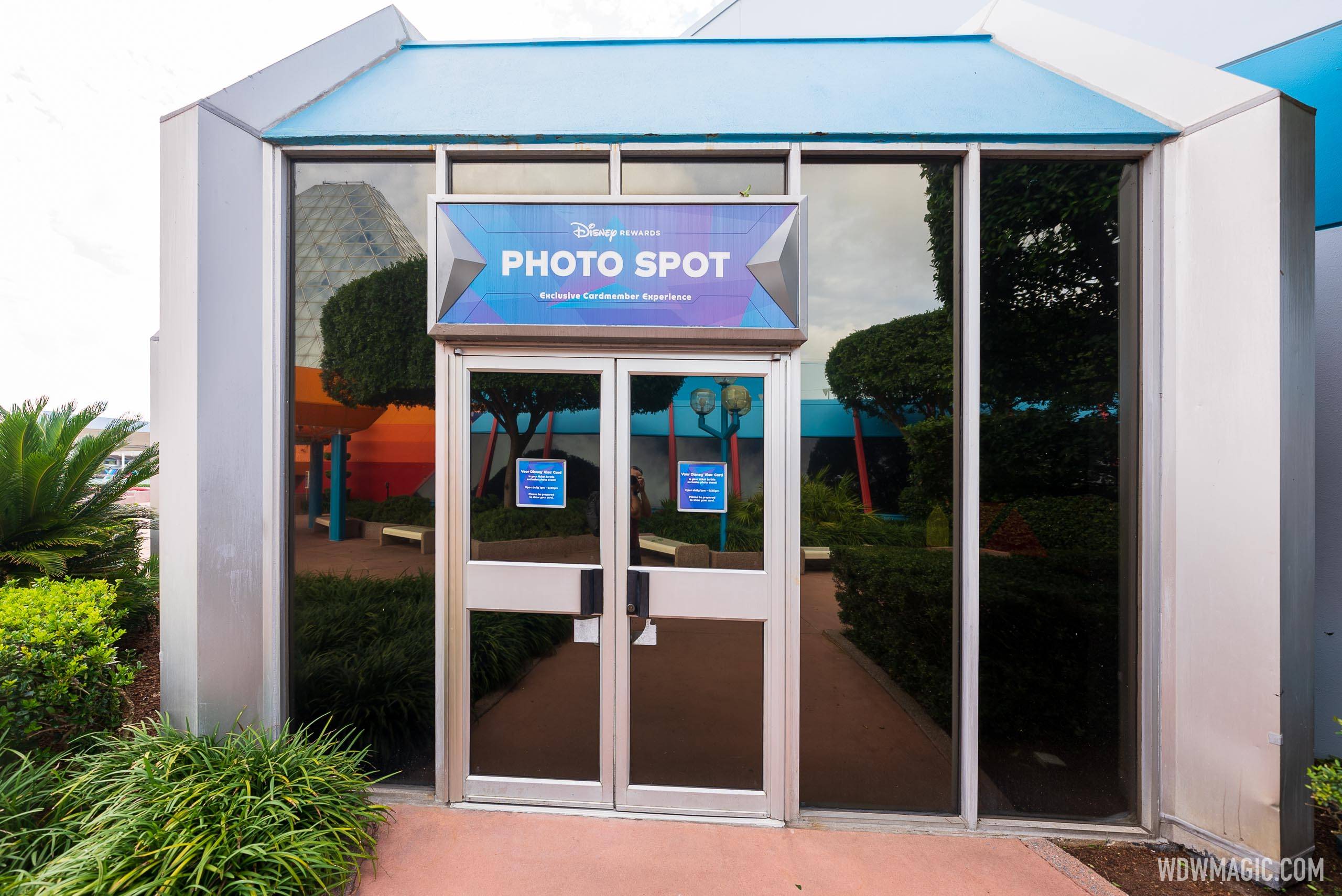EPCOT Disney Visa Rewards Photo Spot