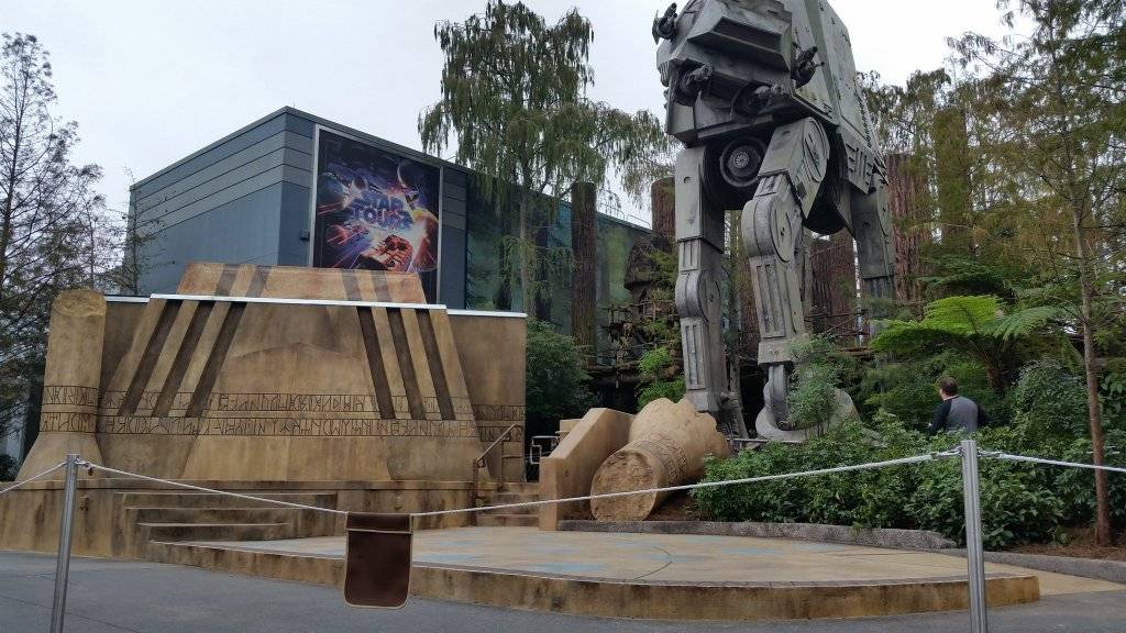 PHOTO - Walls down to reveal new stage at Jedi Training - Trials of the Temple