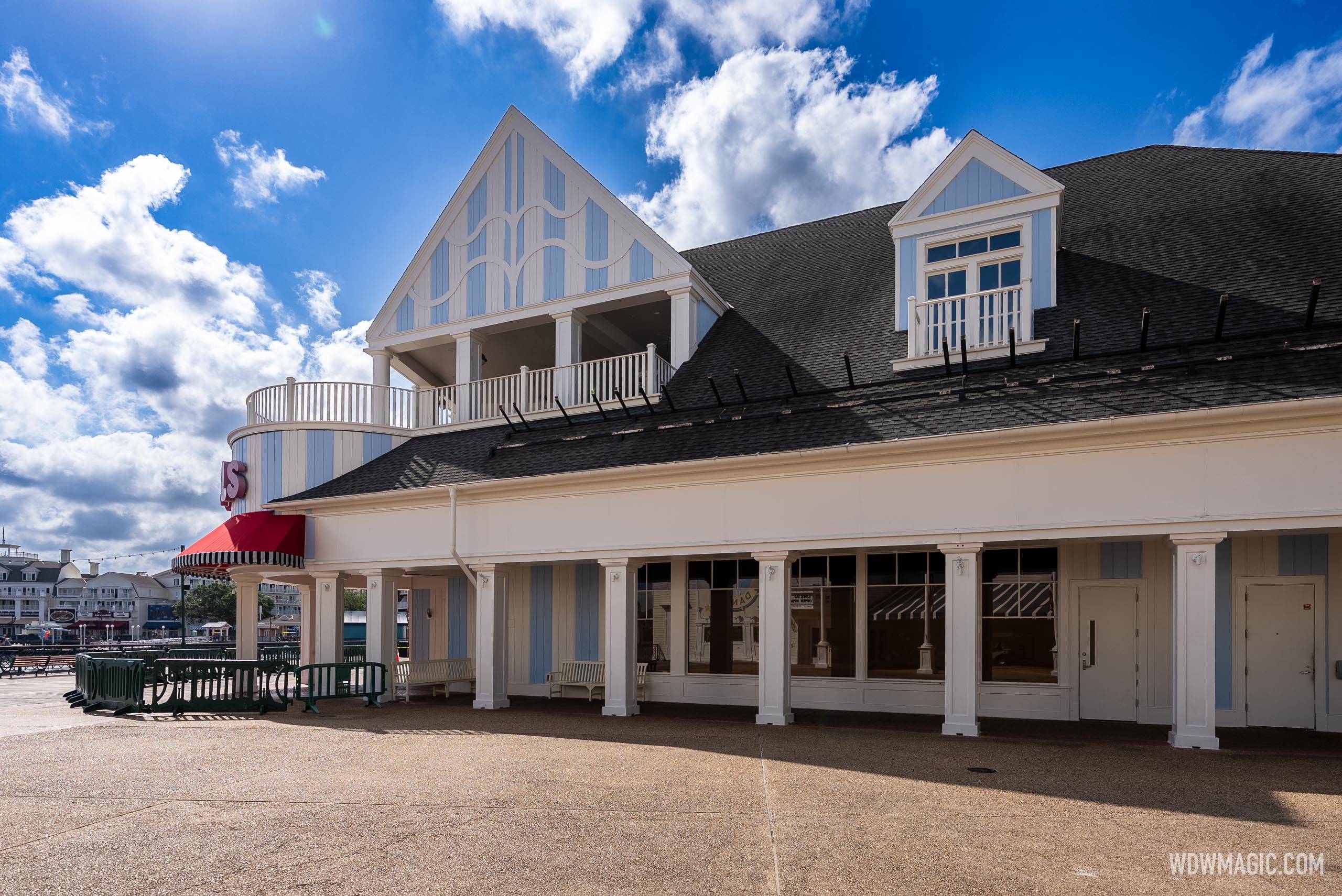 Jellyrolls Signage Removal - April 23, 2025