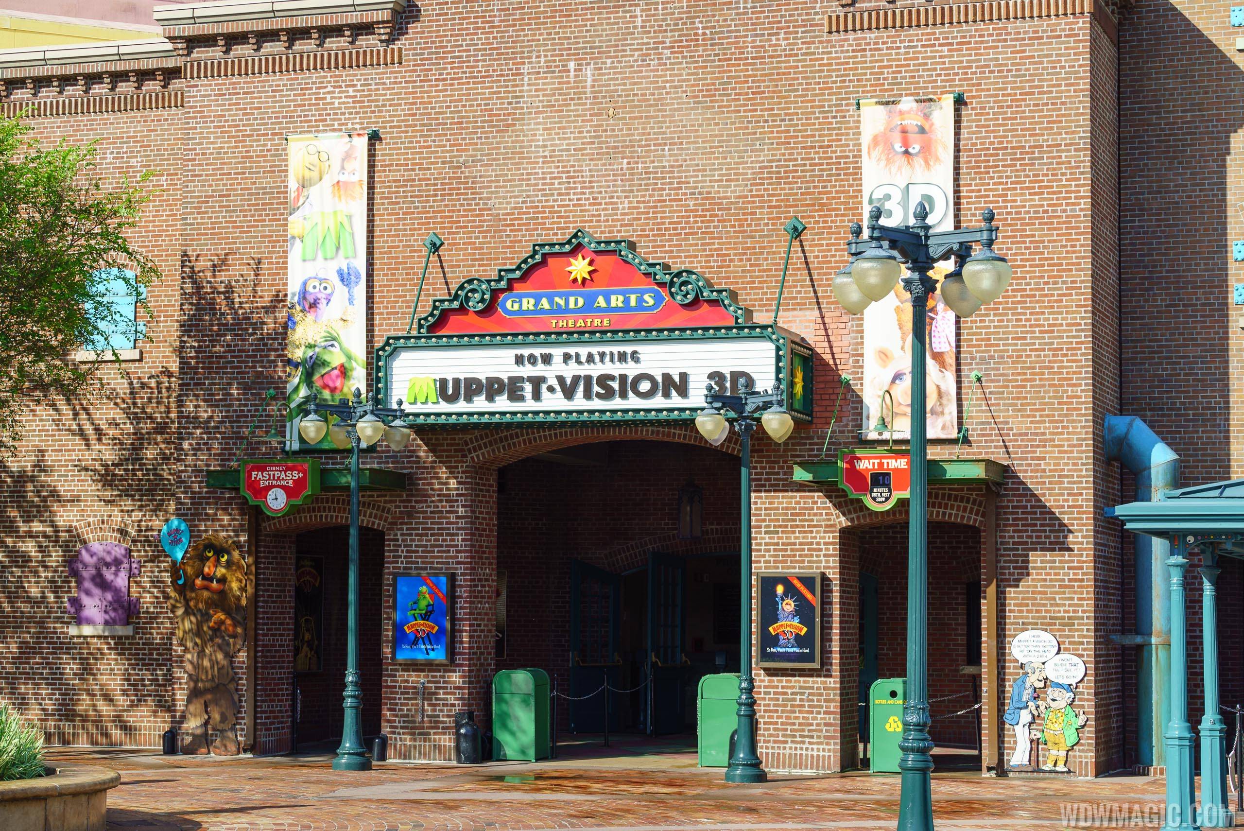 Completed entry sign at Jim Henson's MuppetVision 3-D