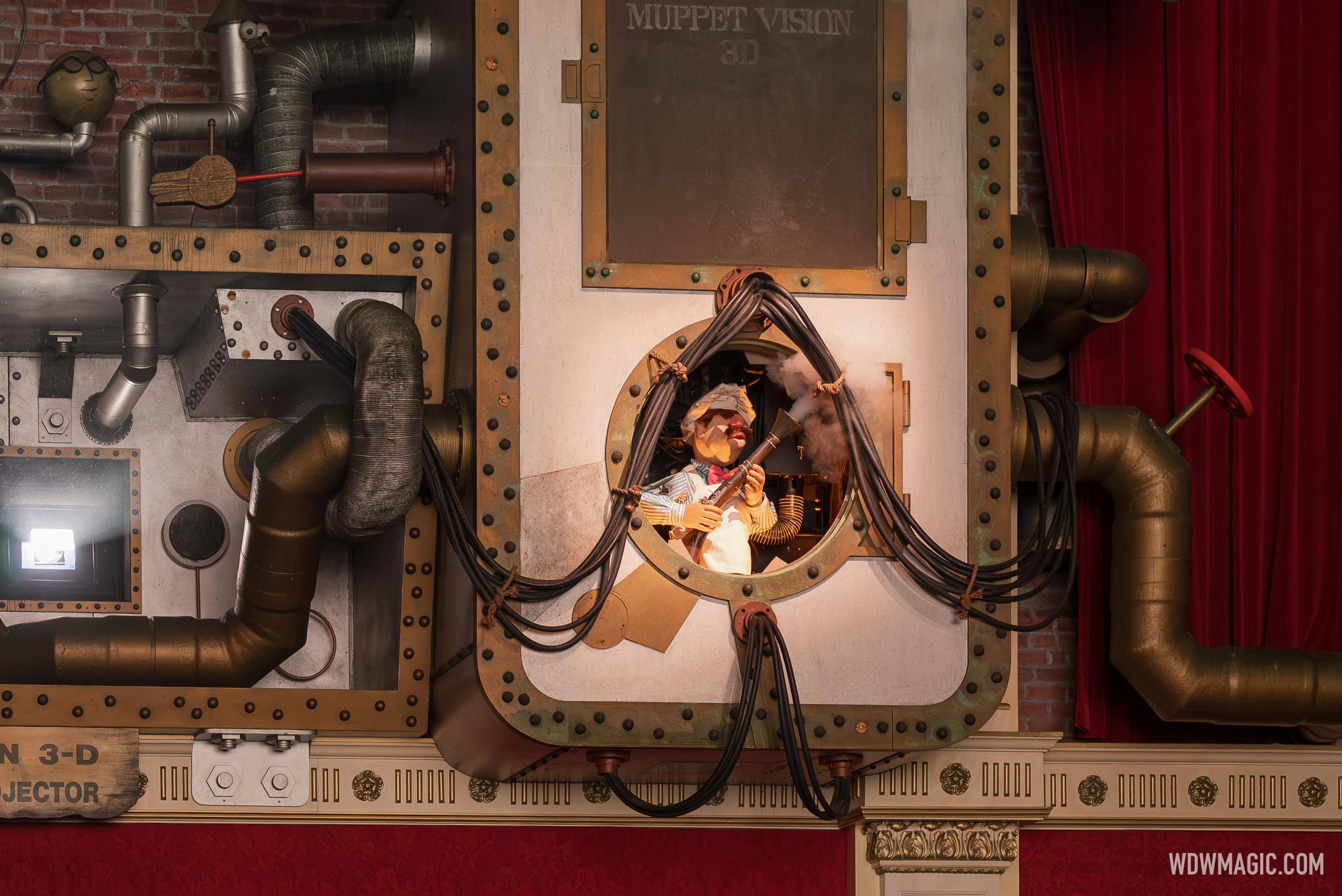 Jim-Hensons-MuppetVision-3D_Full_60605.jpg