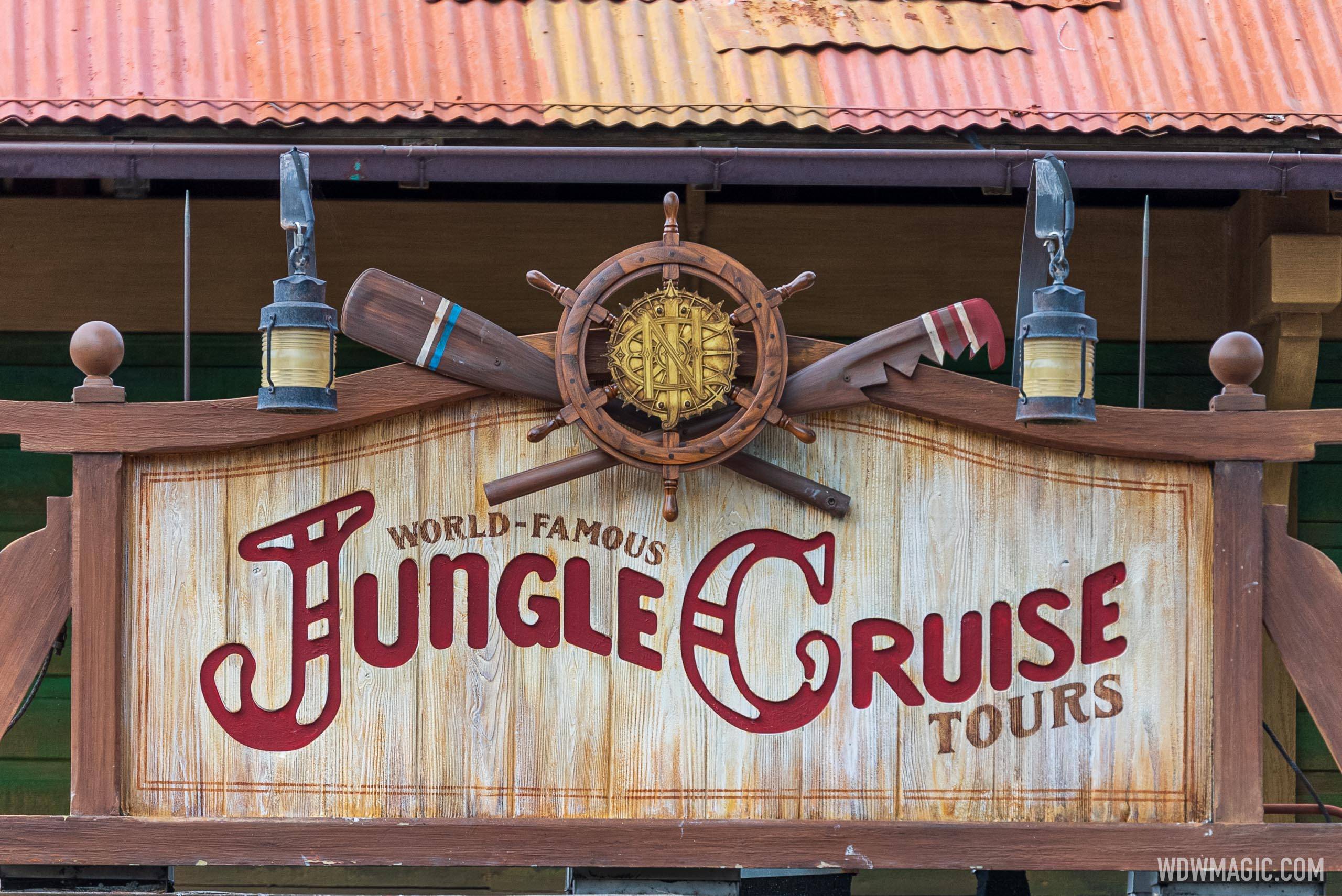 Jungle cruise sign/ Disneyland/Disney outlet world