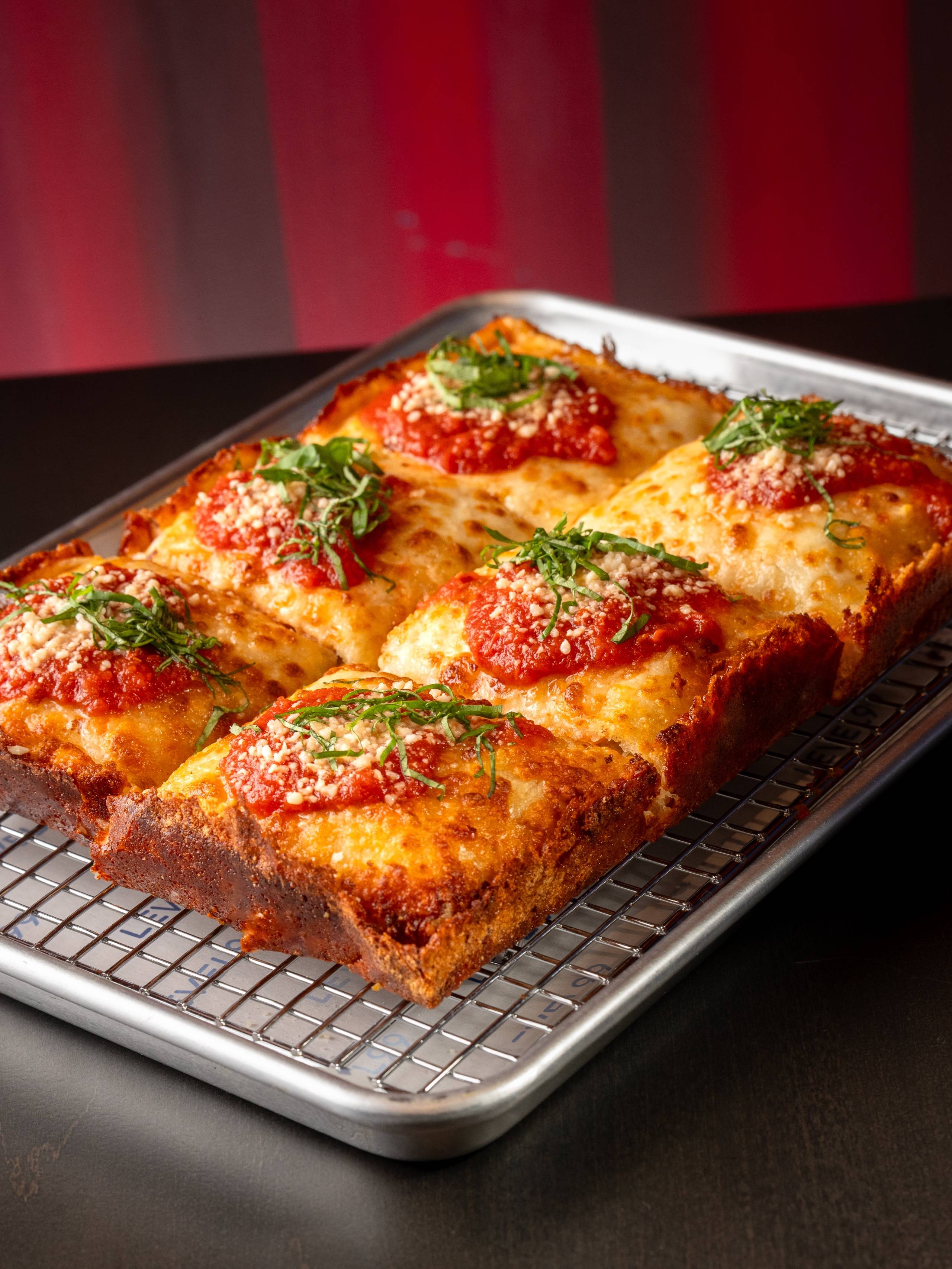 Pizza the Standard (whole)
