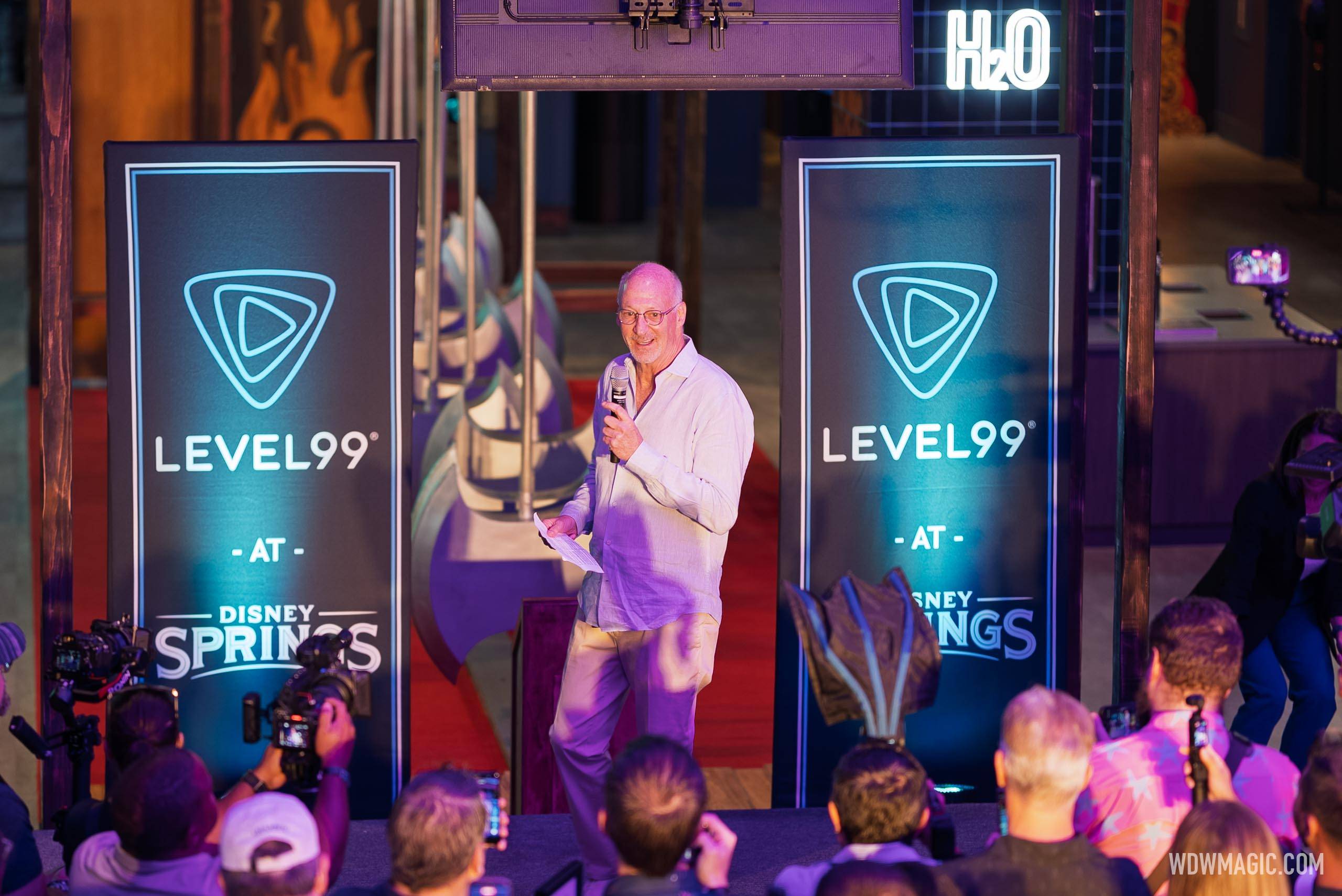 Ron Shaich, Chairman of the Board 
